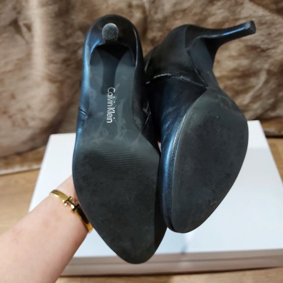 CALVIN KLEIN tall leather boots - Picture 7 of 7